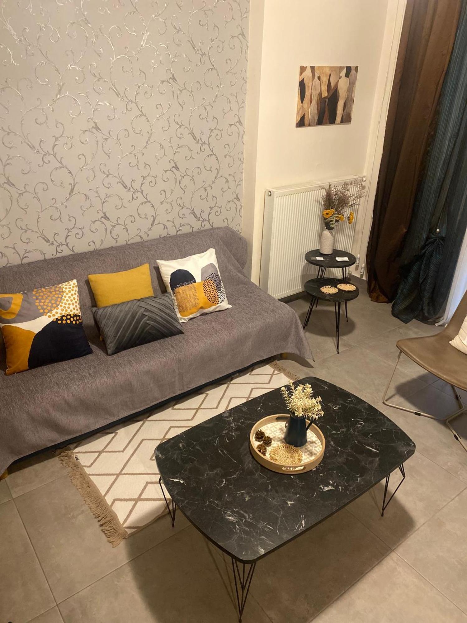 Στυλ & Άνεση Στο Κέντρο La Maison 12 Ανακαινισμένο Διαμέρισμα لاريسا المظهر الخارجي الصورة